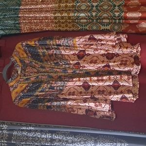 Short, belled sleeve boho dress